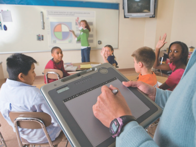 ¿Es posible dictar una clase desde cualquier parte del aula?